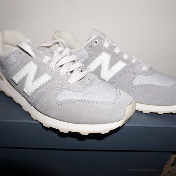 NEW BALANCE | WOMEN'S NEW BALANCE 696 - Picture 1 of 14